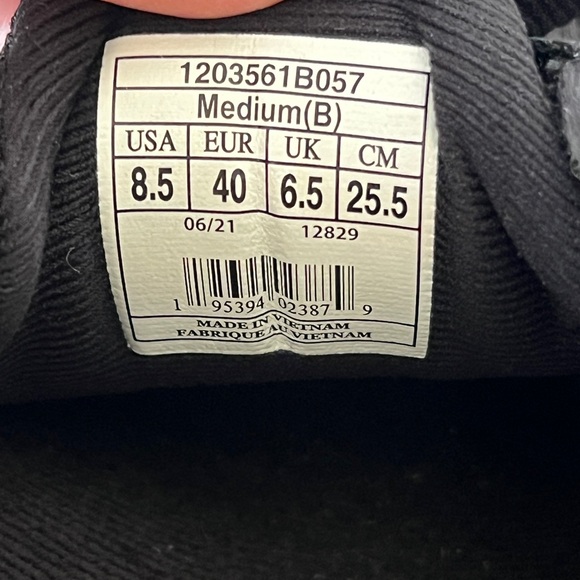 Brooks Ghost 14 Women’s US size 8.5. Used but in great condition. - Picture 9 of 10